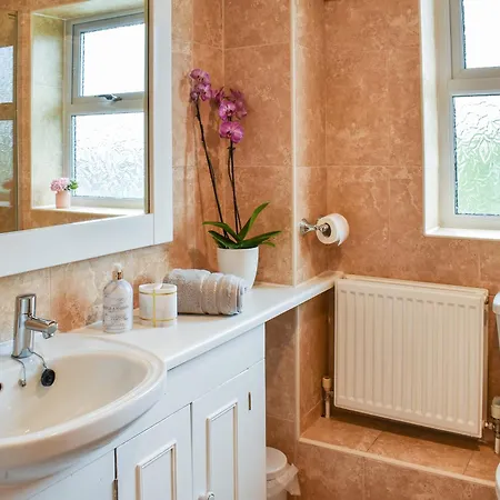 Дом отдыха Askham House